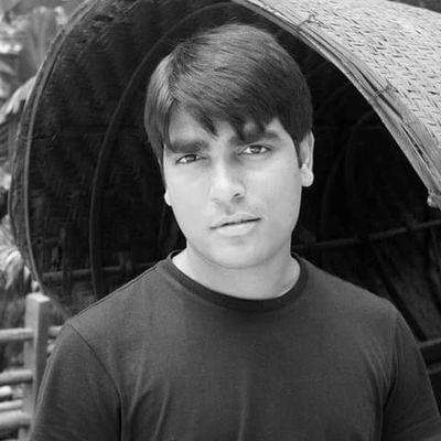 Owner at UP65 restaurant kashi (varanasi) and UP65wala sub-outlet. Avid Runner, Photographer, entrepreneurship.
Instagram - @up65sarnath