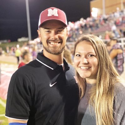 Husband, Teacher, Offensive Coordinator/OLB Coach at Munford High School. @MunfordCougarFB