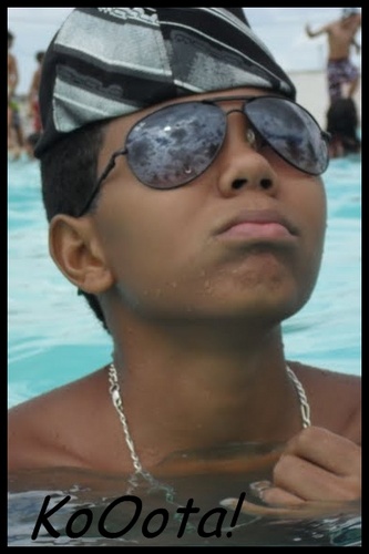 Em Quanto uns Buscaam a PerfeiçãoO , Eu so Procuroo a Felicidadee . ♀                                       Firme & Forte ╩