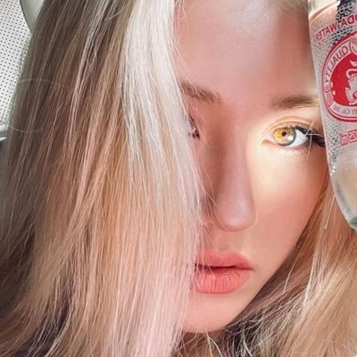 mila42472972b's profile picture. .
