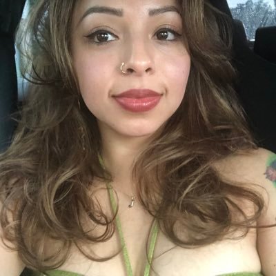 _Jcaroliina's profile picture. 29 | 🇬🇹 @𝚕𝚘𝚟𝚎𝚠𝚑𝚊𝚝𝚜𝚒𝚗 🏹