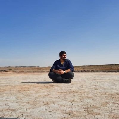 همواره تظاهر به بیتفاوتی میکنیم، در حالی که قلبهایمان آتش میگیرد.