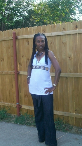I'm a Sistah in the heart of TX doin it O-HI-O style! Free Spirit Individual, Strong Intelligent Open-Minded, Caring, Laid back with a great sence of humor.