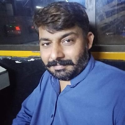 Alyas12145's profile picture. زِندگی کبھی کبھی  بابا بُلھے شاہ کے مَزار پر  بہت بے قراری سے  اُڑنے والی اُس کُونج کی طرح لگتی ہے جو اپنی ڈار سے  بِچھڑ گئی ہو ـ!