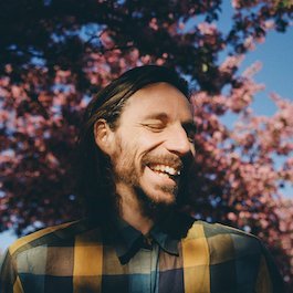 fingers & thoughts behind Montréal, Canada's Paper Beat Scissors
originally from Burnley, Lancashire
https://t.co/za9CRrCJbb
🦀🌳
