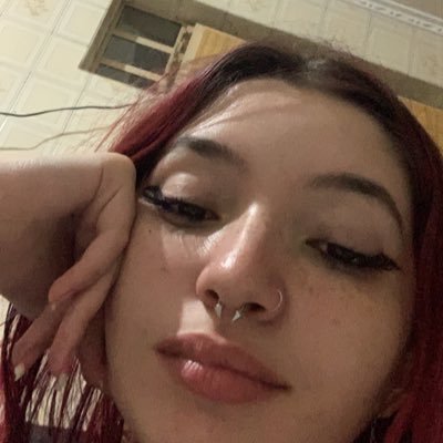 totristemeodeio's profile picture. 