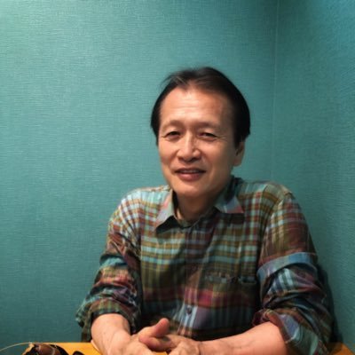 野谷文昭（ラテンアメリカ文学・文化）の仕事場です。著書『ラテンアメリカン・ラプソディ』（五柳書院）、訳書ガルシア=マルケス『予告された殺人の記録』（新潮社）、マヌエル・プイグ『蜘蛛女のキス』（集英社）、ボルヘス『七つの夜』（岩波書店）、バルガス=リョサ『ケルト人の夢』（岩波書店）など。本人もたまにつぶやきます。