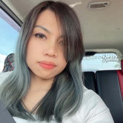 LoraLoeD's profile picture. Naturally and artificially flavored.