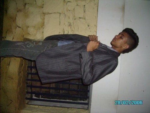 Daniel oliveira um carinha legal pra quem conhece pessoalmente e fugo bosal por quem o inveja mim segão aii vcs vão gosta muiiito e tbm sereii o seu seguido