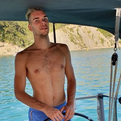 massigalloniem's profile picture. Macchinista Trenitalia🚆
Baskettaro 🏀
SettoreD Udine ⚪⚫