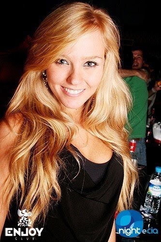 Aquele que conheceu apenas a sua mulher, e a amou, sabe mais de mulheres do que aquele que conheceu mil