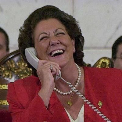 Calatunia's profile picture. ja no em dóna por l'obscuritat || estudiant i tot això, encara que no sé molt bé de què