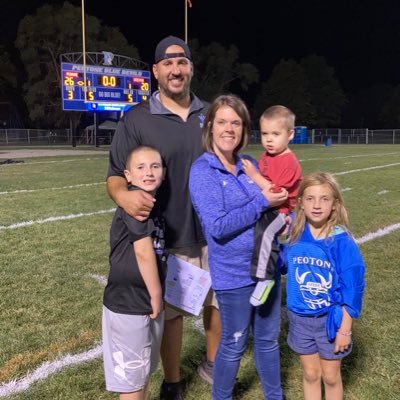 Head Football Coach Peotone High School. Husband and Father to an amazing family.