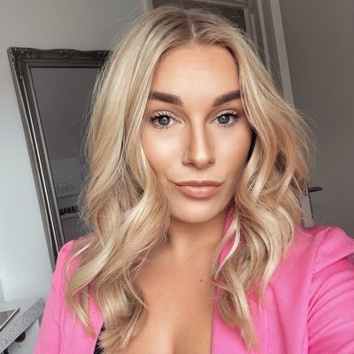 _abbiemitchell's profile picture. IG - _abbiemitchell