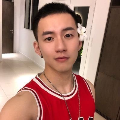 Monkey69694's profile picture. 世界很大，人生很短，青春有限，做喜欢做的事，让人生无憾