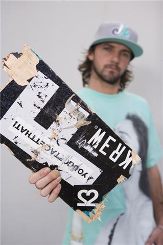 murphyflies's profile picture. professional skateboarder.. loves to fly. with indy dog.