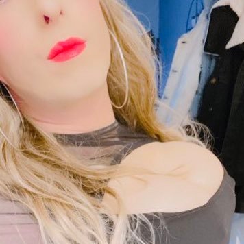 Submissive, Leicester 43 years old. Naughtier and kinkier meets the better. Need a guy nasty & brave enough to carry my fantasies out. kik leicestersc