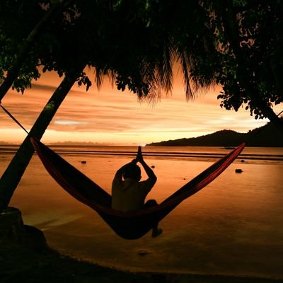 RomiRamadani13's profile picture. 