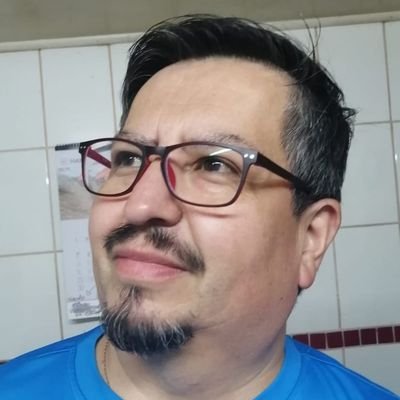 Cristiano, Padre Esposo, Apasionado por la Radio, busco conocimiento para tener opinión🐬🎙️⛵🇱🇸