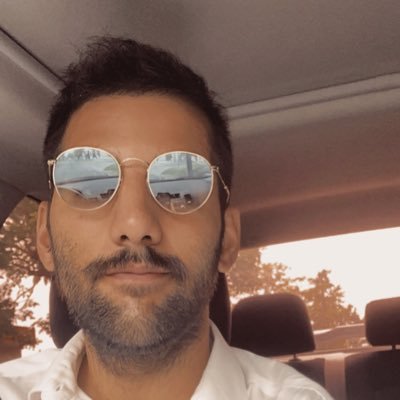 santutu's profile picture. el que abandona no tiene premio  💙 ❤️