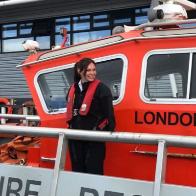 Supporter of the RNlI and crew member at Tower Lifeboat, ❤️ River Thames, Animal Lover; Dislikes dishonesty, laziness & jealousy. Views my own not my employers