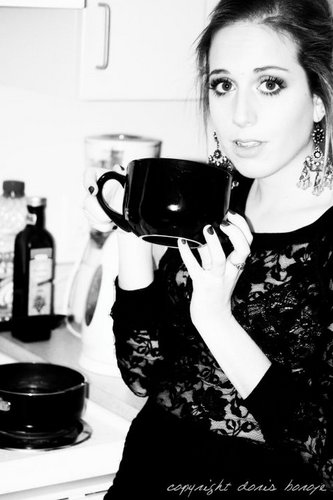 SamSpokenWord's profile picture. Female spoken word artist. Because women are really good at talking. A lot.