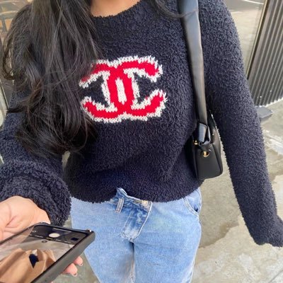 ein4_iw's profile picture. ݺ،ثقيلة،طبع،مايلفتني،خفيفين،العقول !