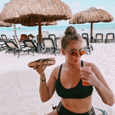 maddie_poore's profile picture. 