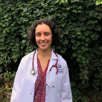 Multilingual MD2025 @uOttawaMed | passionate about #communityhealth & all things #pediatrics 🧡 | Francophile, avid musician, researcher | always learning 🌎
