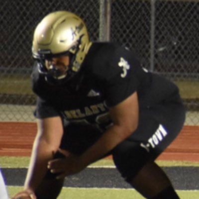 ⚜️Adelanto HighSchool⚜️ Class of 2023 GPA 3.5 6’2 280 Offensive/Defensive line