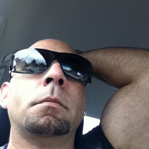 edtt00's profile picture. 