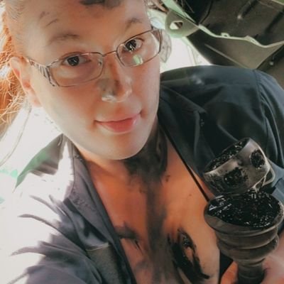 Filthy redhead mechanic 🍀 I'm a slut for car parts and coffee. $25 dm fee. 🔞