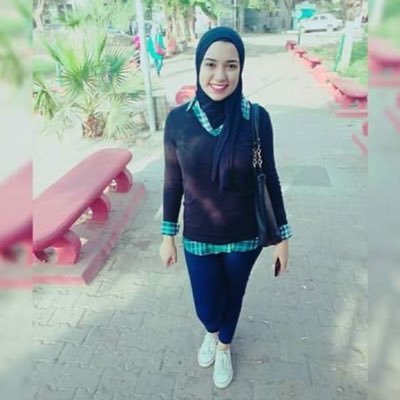 ‏أحبك بقلبّ غيُور يعشٰق التملك❤️.