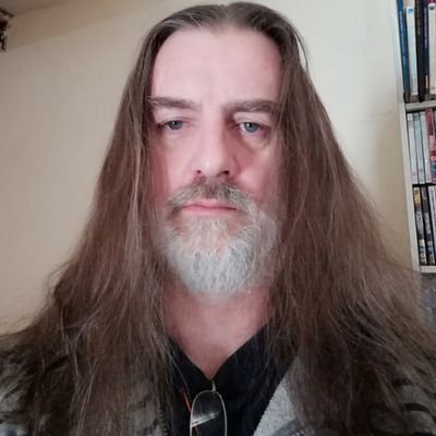 Simonjamesgates's profile picture. Carpenter, biker and jolly fine fellow.
Just fuck off scammers ok.Into D&D again now. Do NOT TRY AND ASK ME FOR MONEY!