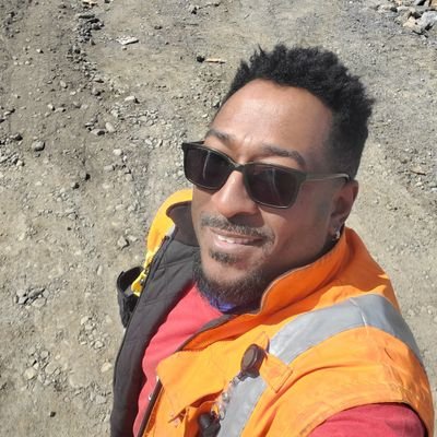 CosmicCastawayG's profile picture. 