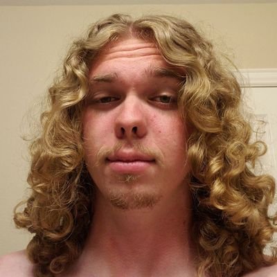 Dedoc_'s profile picture. 