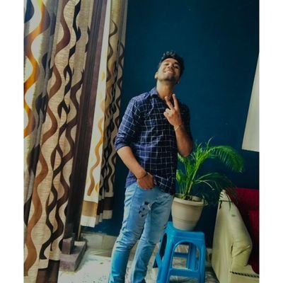 sh1vamrana's profile picture. 