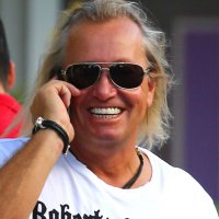 Rob (@rozumbert) Twitter profile photo