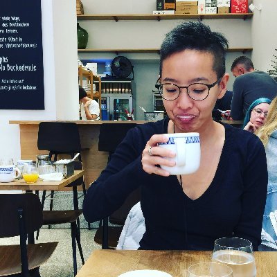 documenting myself & building a personal online library @ https://t.co/Y9HOY216ks / chronically struggling with health & existence. particularly interested in philosophy.