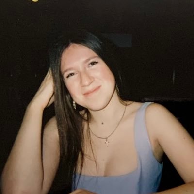 Moi jsuis quelqu’un,j’adore le risque. Il est fort,Akinator.T’es un missile,frère.Rongé de lintérieur.Avec ou sans, c’est pareil.Faut laisser la star tranquille