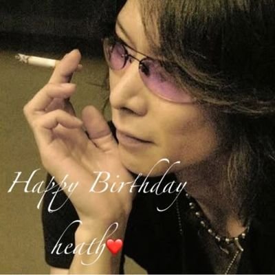 長崎県は平戸生まれ育ち。j-pop、アニソンいいなと思えば何でも聴く。ロック好き特にV系大好きでエクスタシーサミットLADIES ROOMで有名なGeorgeさんとヒデさんのソロ活動でベースを務めたチロリンさん、X JAPANのリーダーYOSHIKIさんに再びフォロー頂きました!😆✨