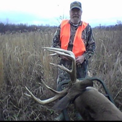 huntingdelta's profile picture. Trying to be a good Dad, a good husband, a good neighbor.  trans-skinny pronouns are thin and fit.