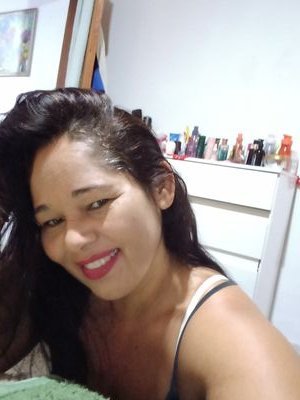 gosto de sorrir amar ser amada ser feliz viver intensamente  ser recíproca sempre estar de bem com a vida e ser feliz  está sou eu a vida e um milagre vivemosss