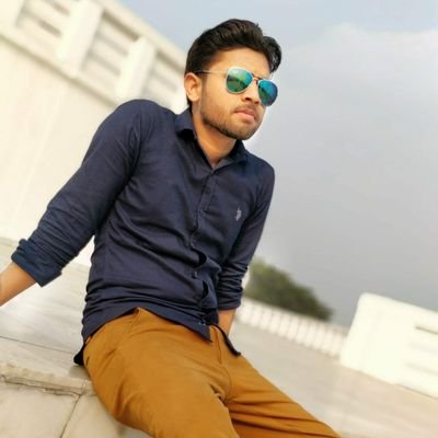 AkashAg73946437's profile picture. travellers of big destination don't have small hearts 💕... DEVIL