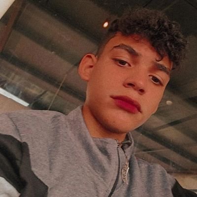 Kicksito1's profile picture. un sabroso pendejo que le encanta cagar