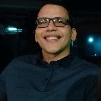 Vrozendo39's profile picture. 👣