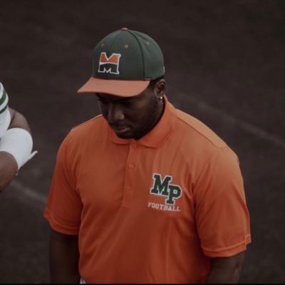 @_MP_Football  Defensive Coordinator x DB coach 🐎 🏈 #INVESTED 🔶UIUCAlum🔶🤟🏾🇳🇬
