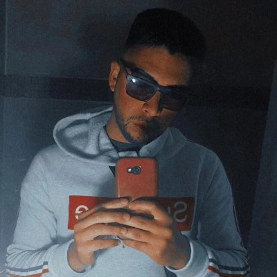Barbero y socio en Don leo barberia
Futuro ingeniero sonorizacion y grabacion de estudio
Freelancer