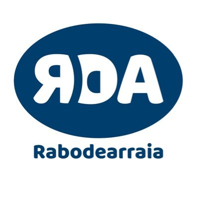 Produtos de Capoeira e Brasileiros, calças de capoeira, livros, DVD e CD whatsapp +55 11 48581870