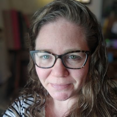 I like Billy Collins, artisan earrings of a certain size, and hummus. Here for learning, connecting, and unapologetically being.